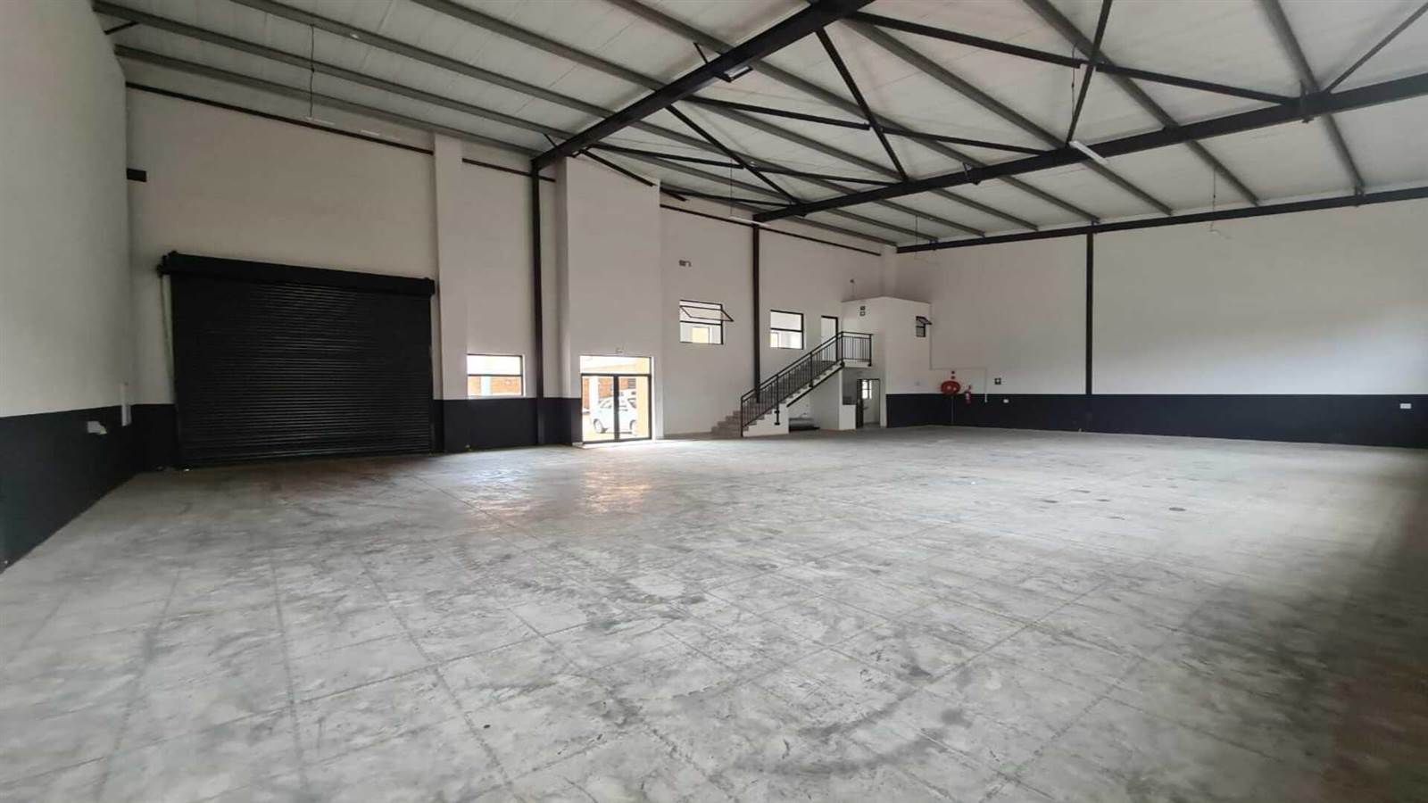 308  m² Industrial space in Faerie Glen photo number 3