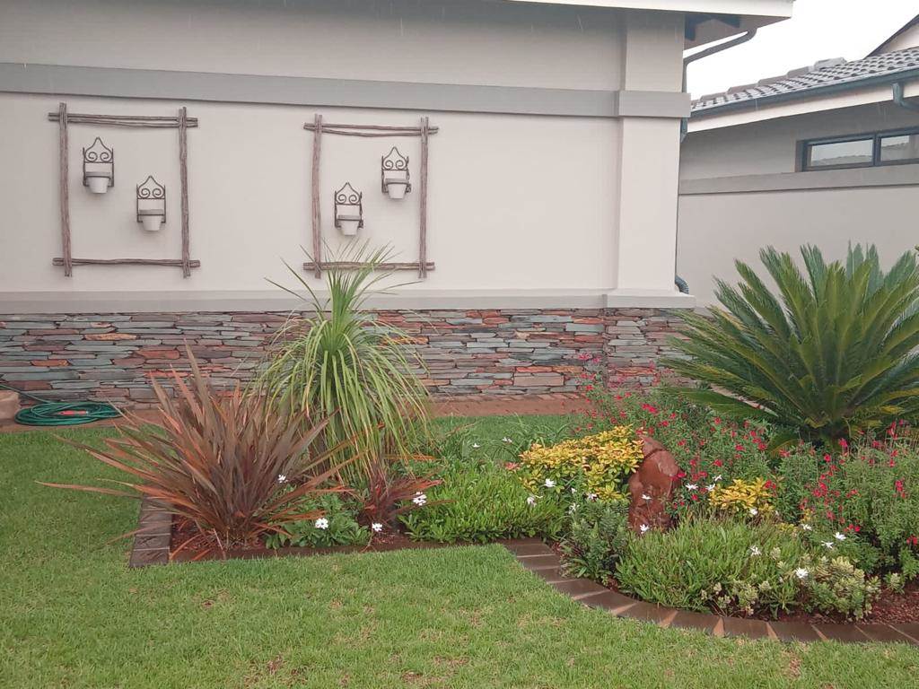 2 Bed Cluster in Zesfontein AH photo number 14