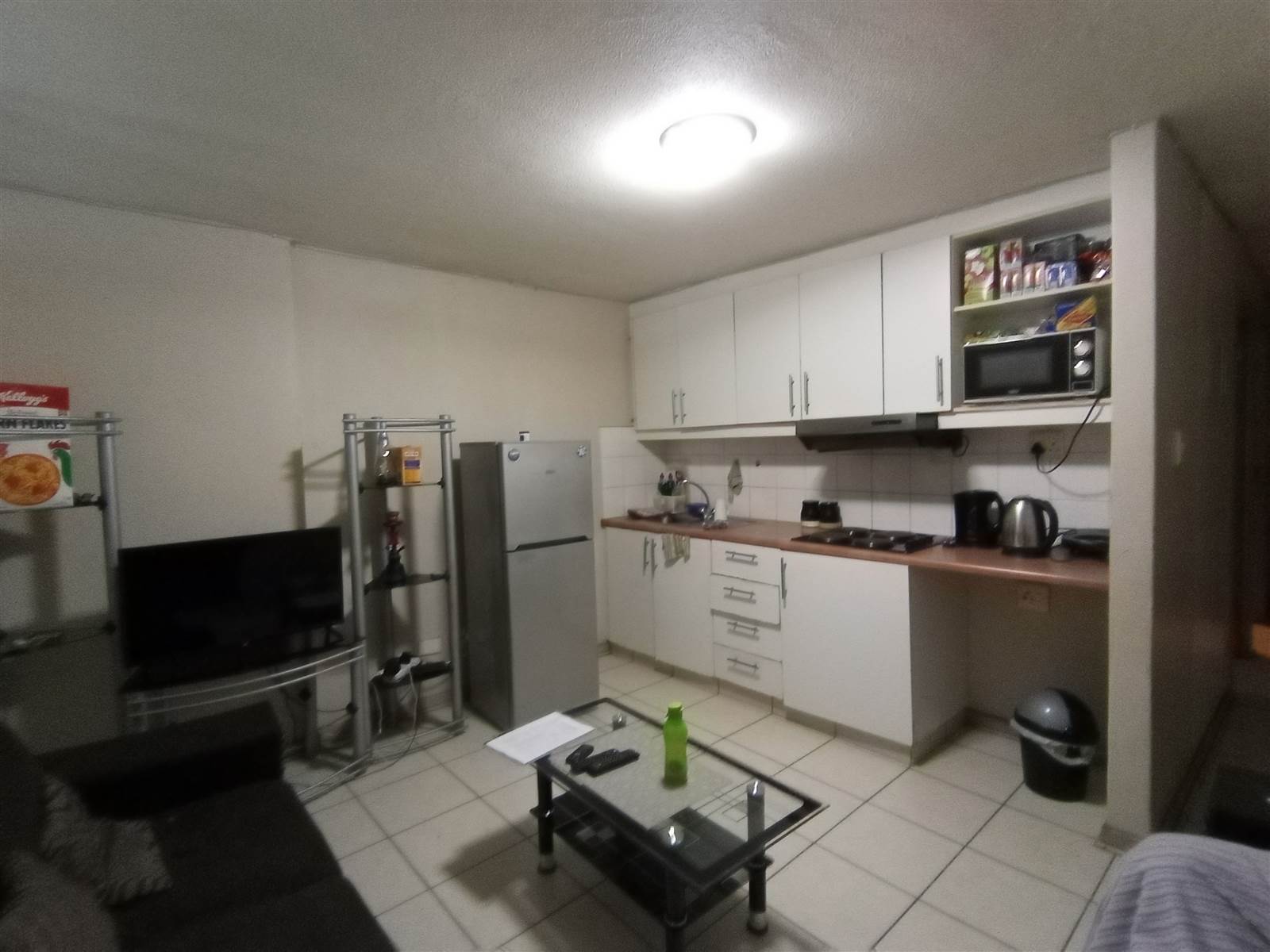 2 Bed Apartment in Durban CBD photo number 4