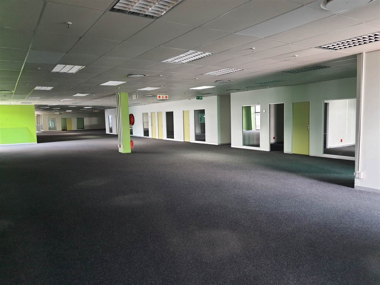 6950  m² Industrial space in Gosforth Park photo number 21