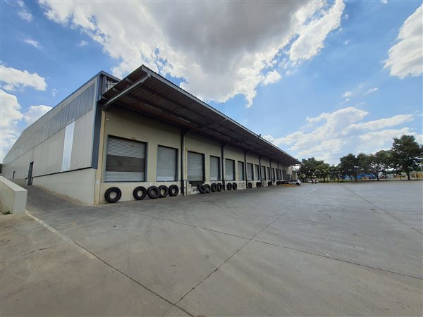 6950  m² Industrial space in Gosforth Park