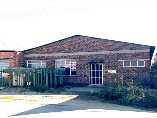 660 m² Industrial space 660 m² Industrial space