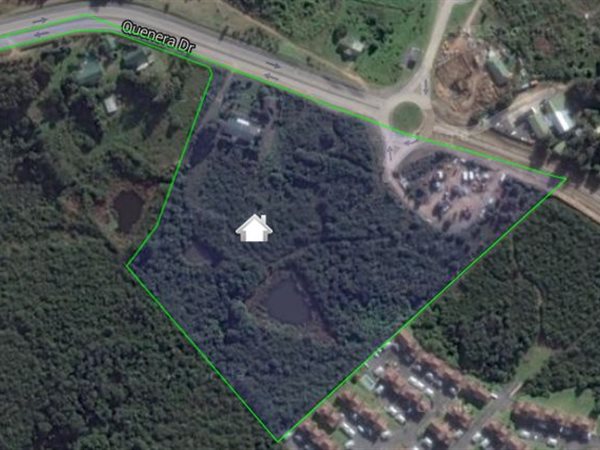 5.8 ha Land available in Beacon Bay