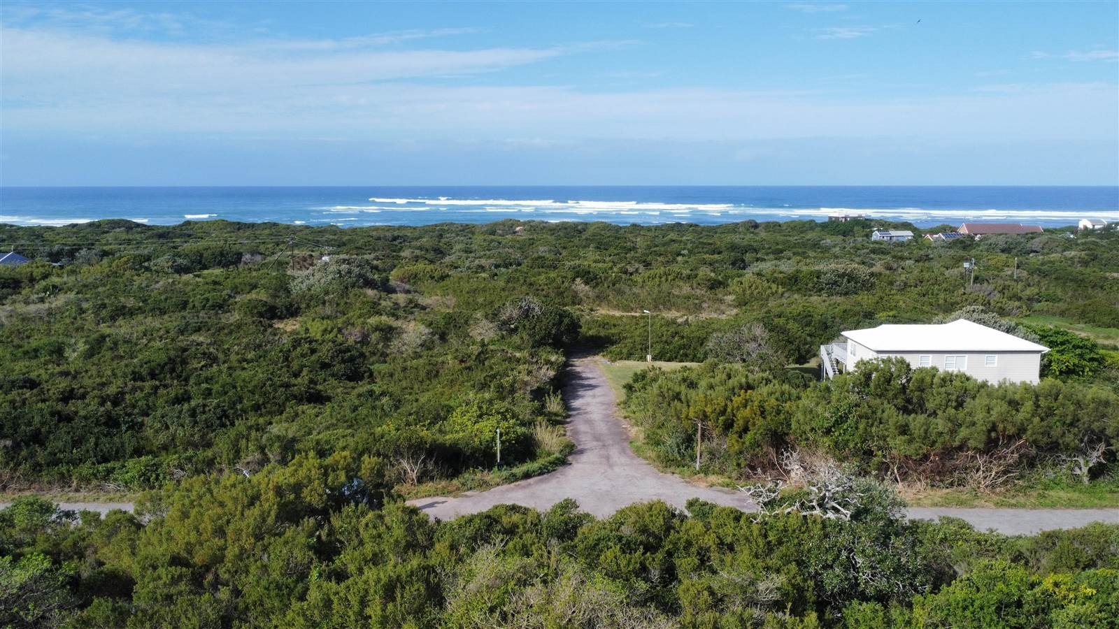 1017 m² Land available in Cannon Rocks photo number 5