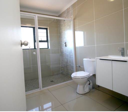 3 Bed Townhouse in Radiokop photo number 13