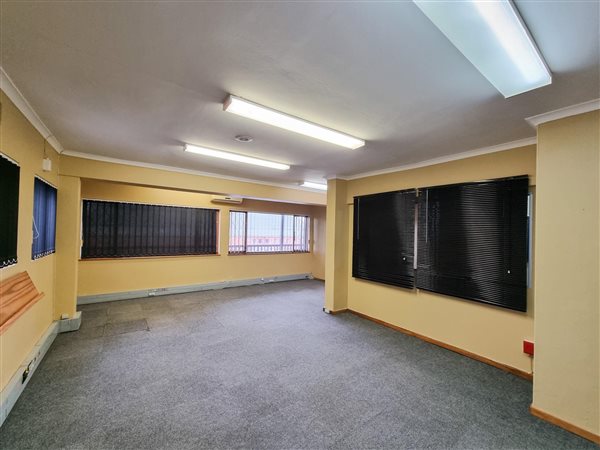 180  m² Commercial space in Hillcrest Central