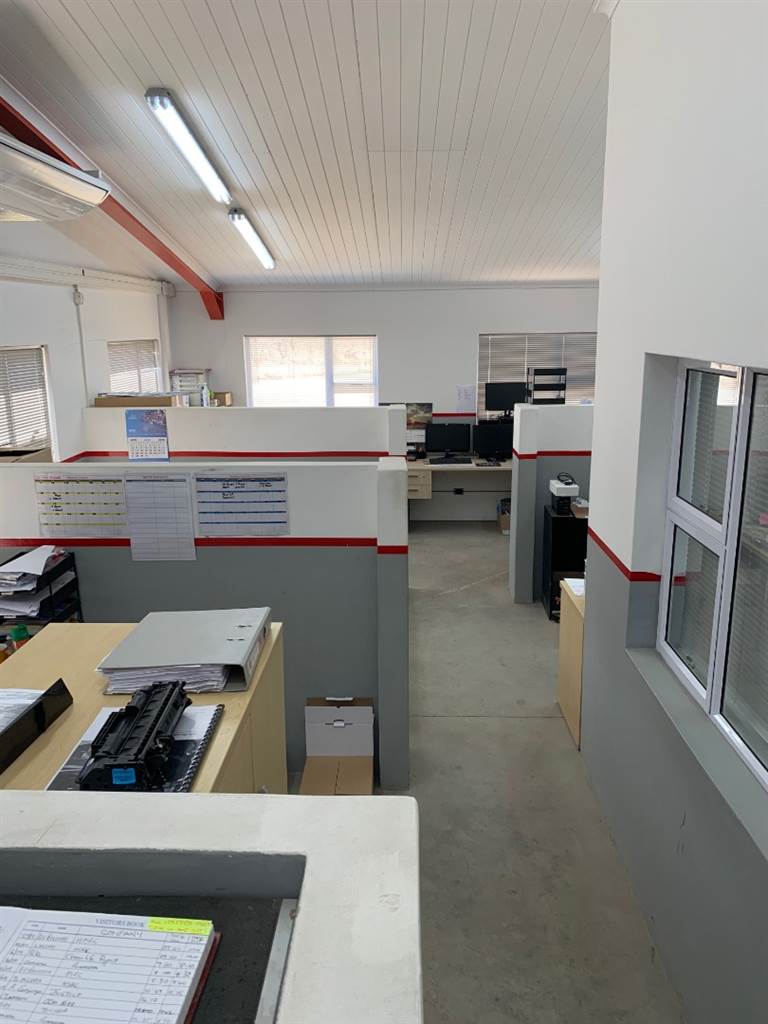 3400  m² Commercial space in Somerset East photo number 18
