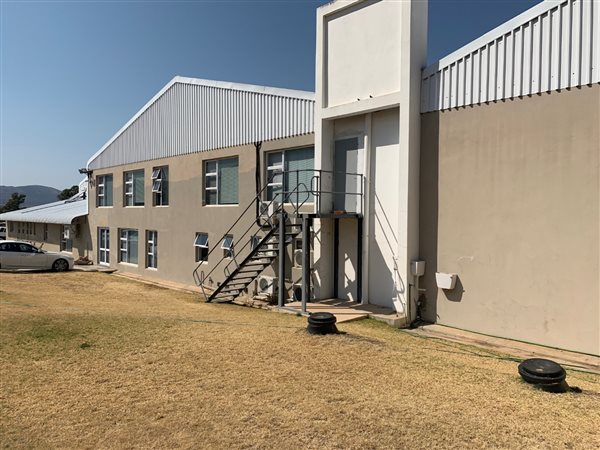 3400  m² Commercial space in Somerset East
