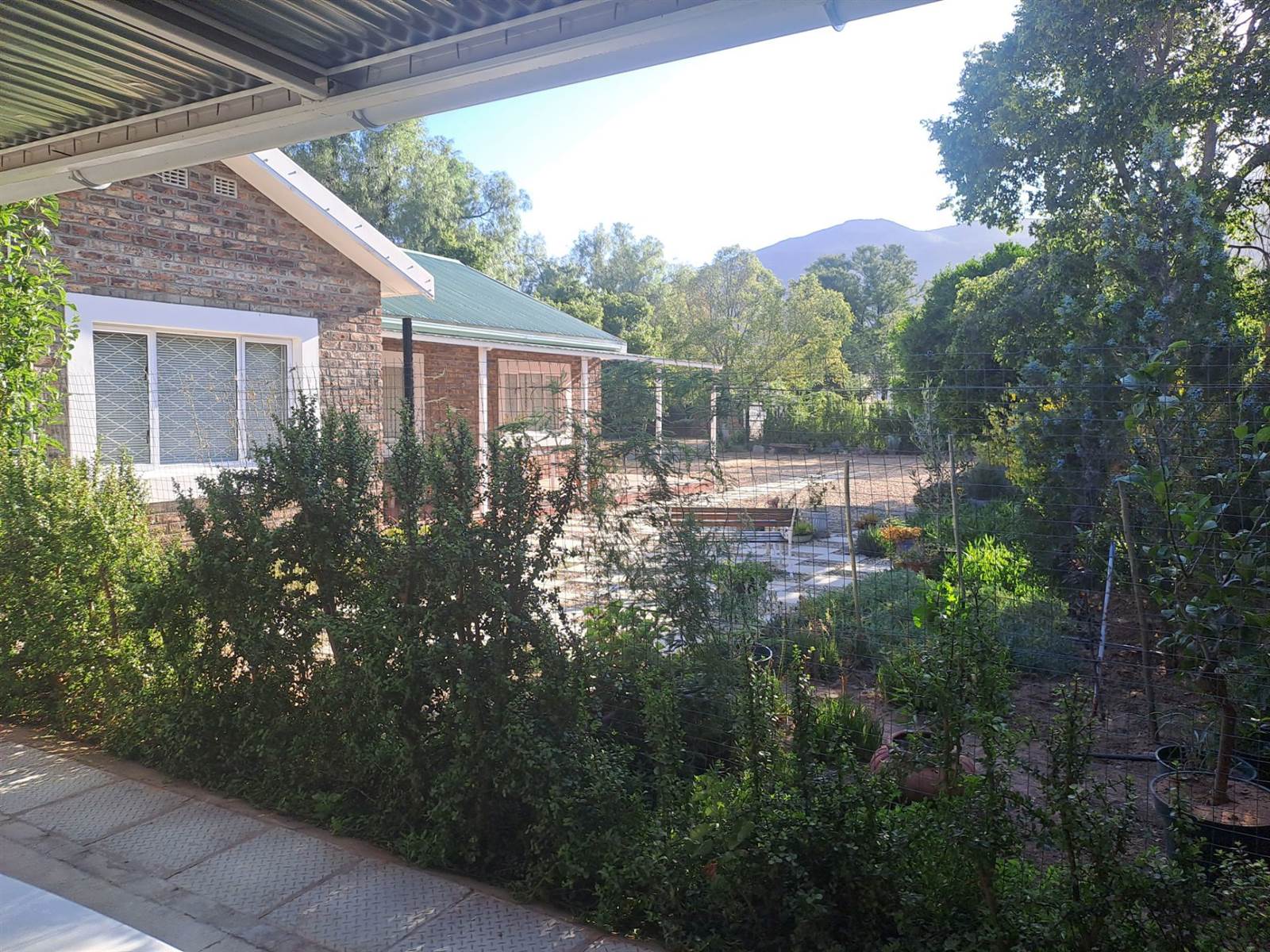 2 Bed House in Graaff Reinet photo number 23