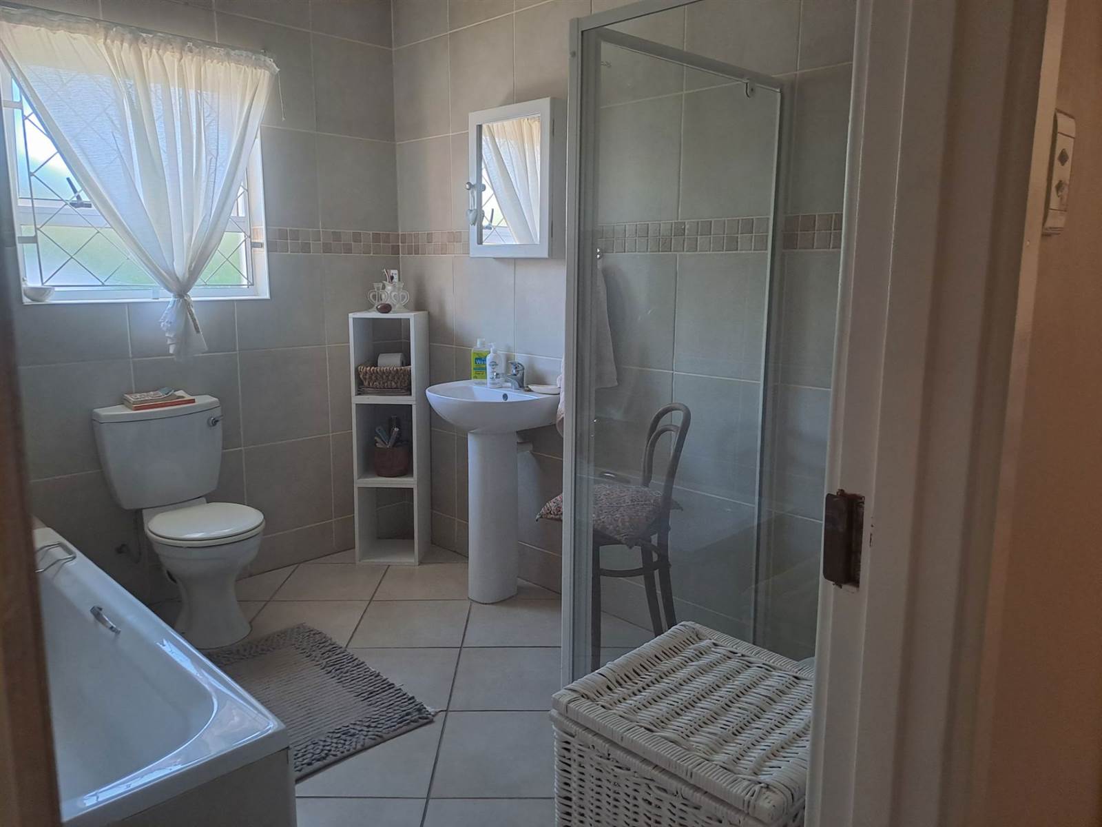 2 Bed House in Graaff Reinet photo number 18