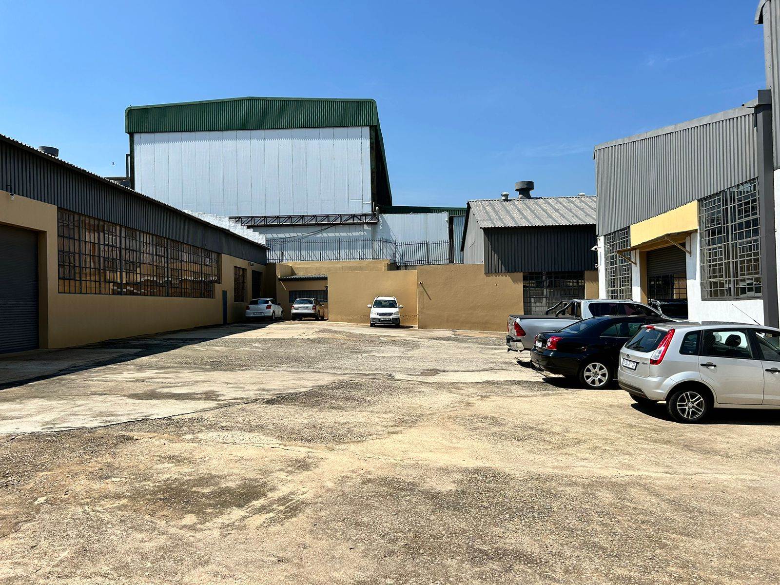 1200  m² Industrial space in Wynberg photo number 2