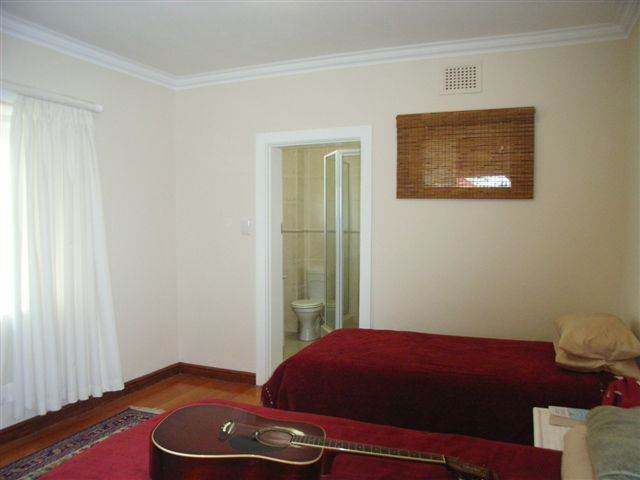 2 Bed Flat in Musgrave photo number 4