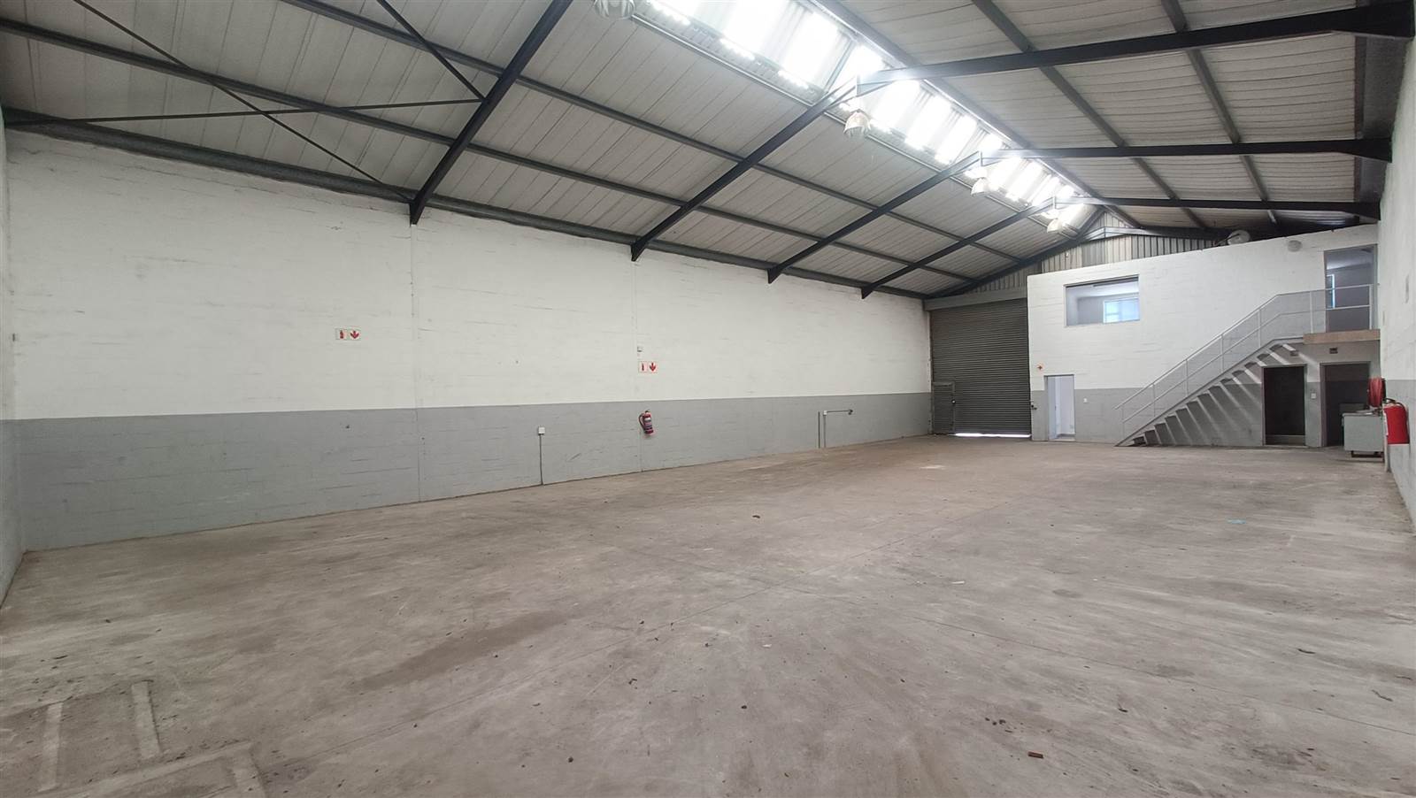 740  m² Industrial space in Parklands photo number 4
