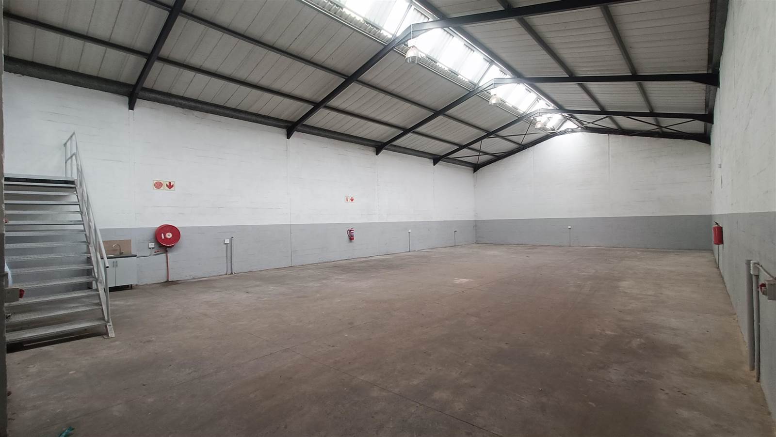 740  m² Industrial space in Parklands photo number 18