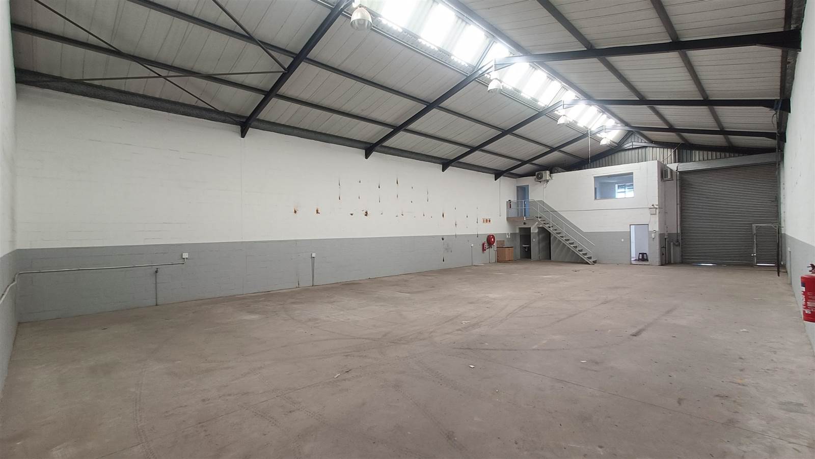 740  m² Industrial space in Parklands photo number 12