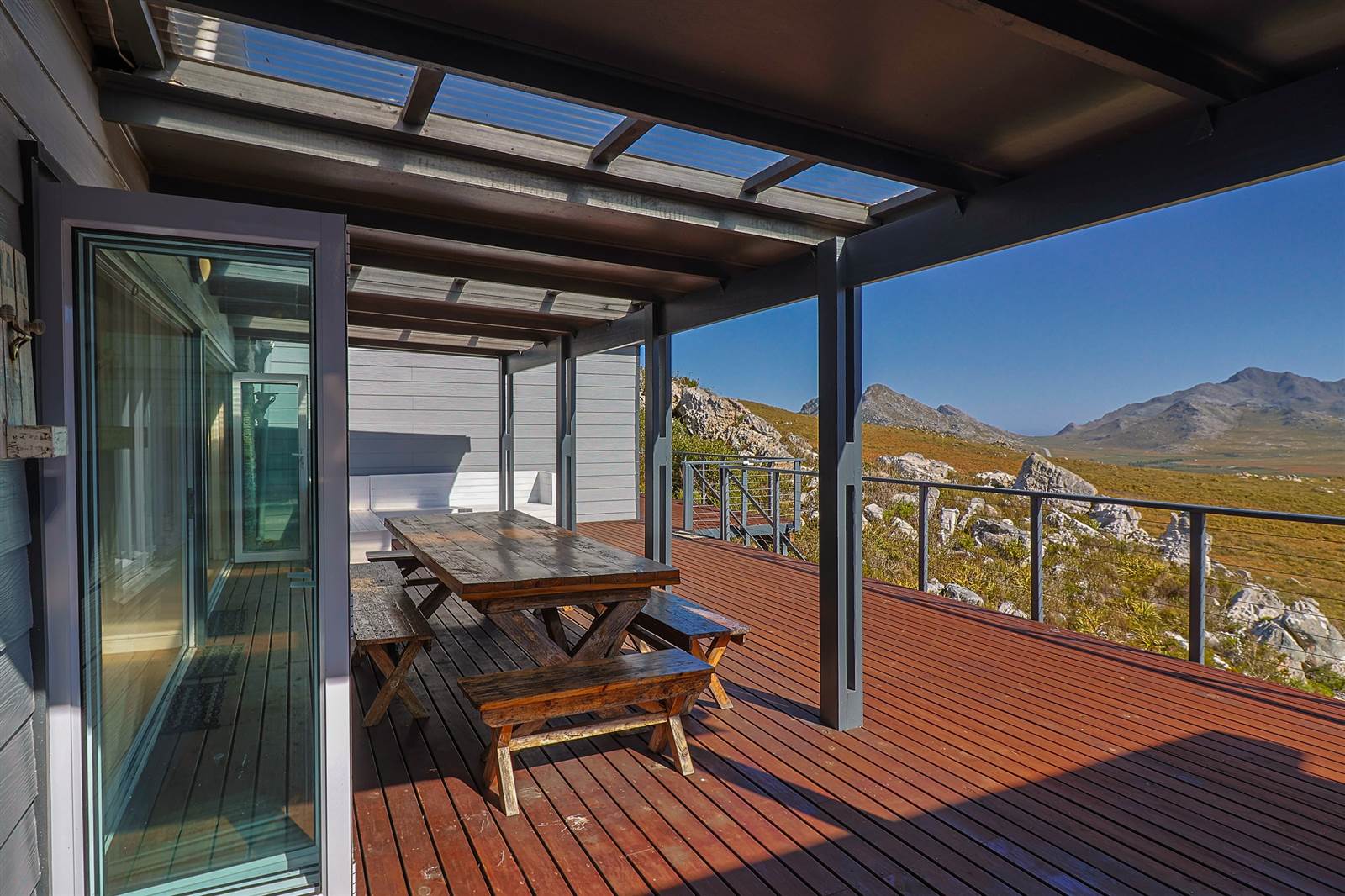 5 Bed House in Pringle Bay photo number 4