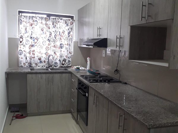 2 Bedroom House 2 Bedroom House