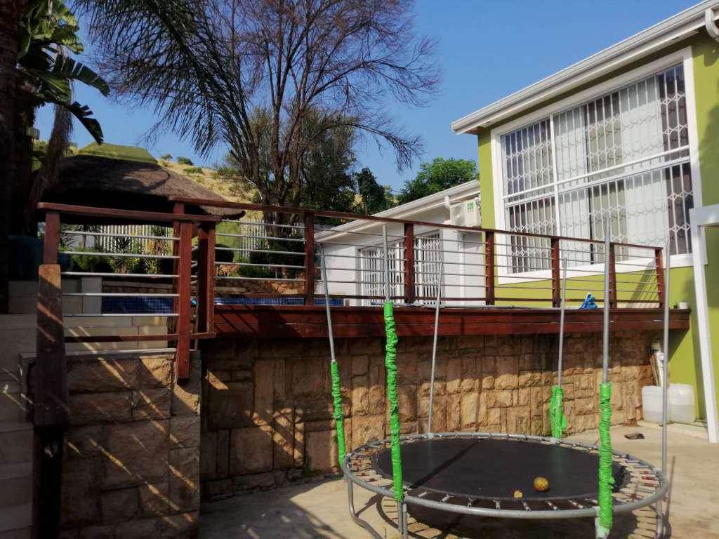 11 Bed House in Pretoria Gardens photo number 18