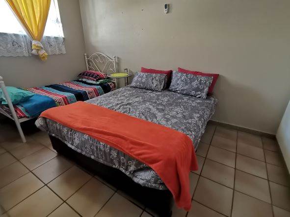 2 Bed Apartment in Amanzimtoti photo number 18