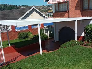 4 Bed House in Bombay Heights