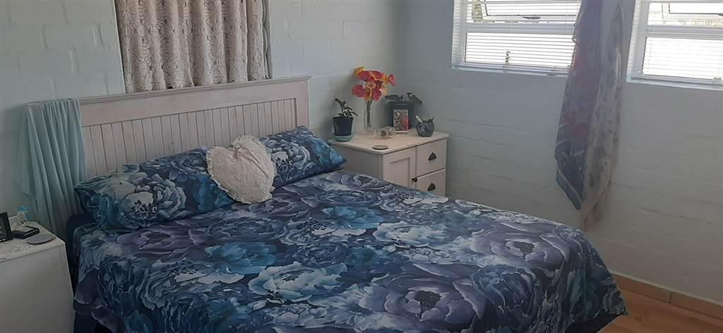 2 Bed Apartment in Dwarskersbos photo number 1