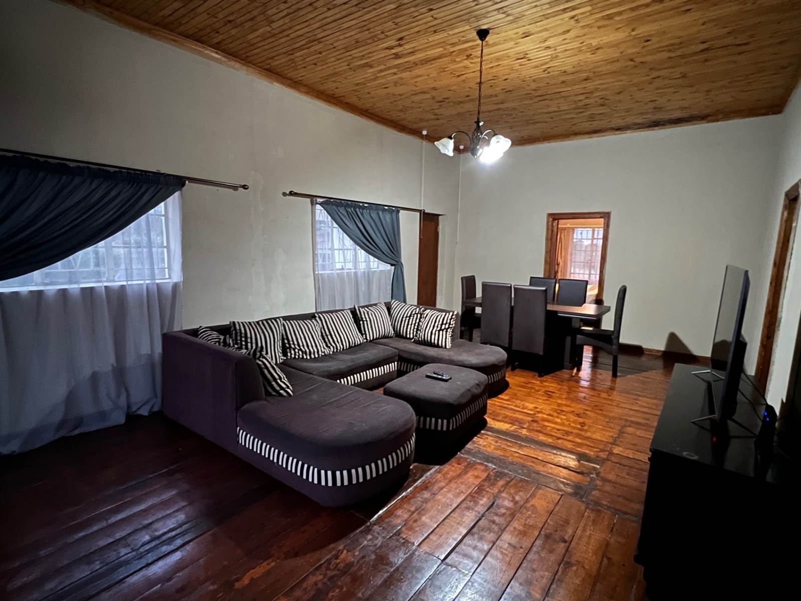 2 Bed House in Petrus Steyn photo number 7