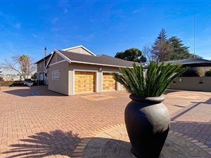 5 Bed House in Meyerton Central