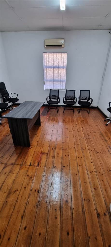 200  m² Office Space in Pietermaritzburg Central photo number 2