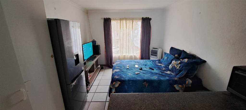 1 Bed Apartment in Scottsville photo number 3
