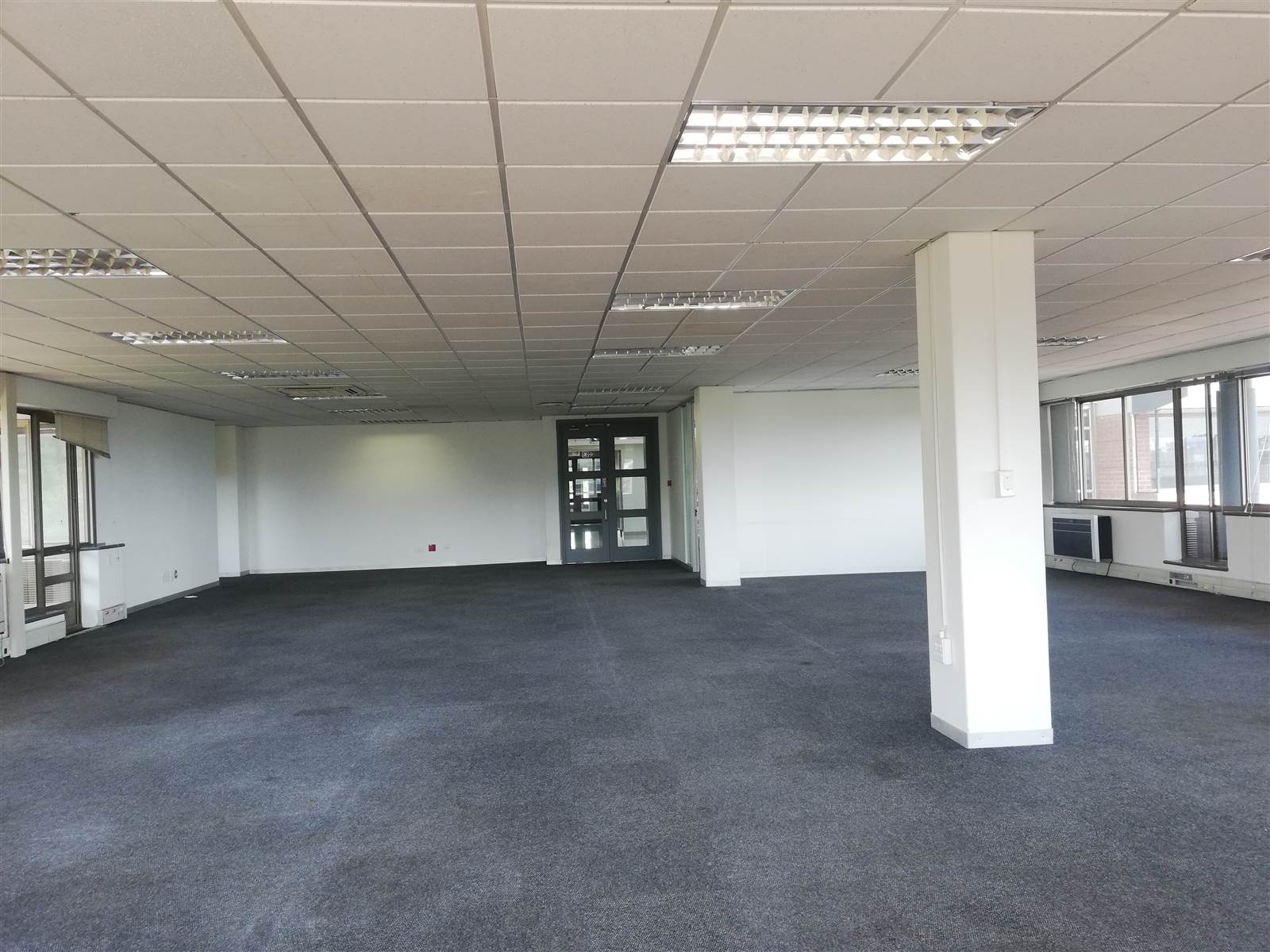 1089  m² Commercial space in Woodmead photo number 27