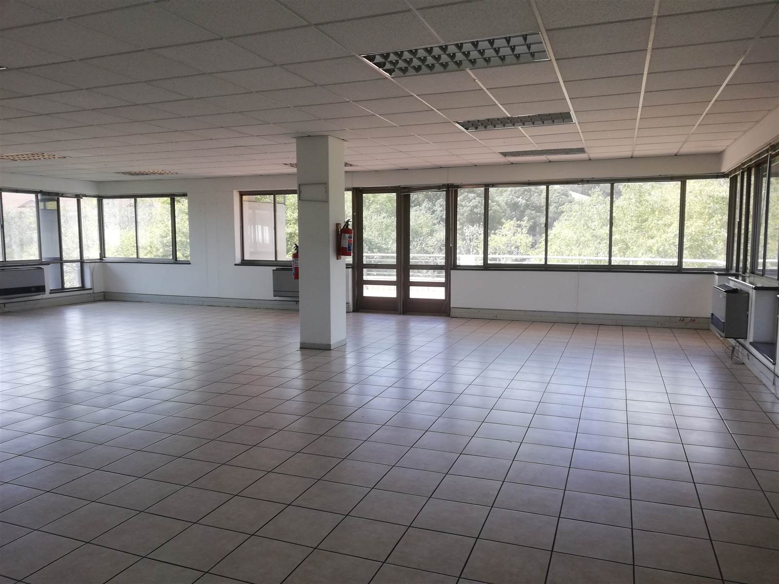 1089  m² Commercial space in Woodmead photo number 20