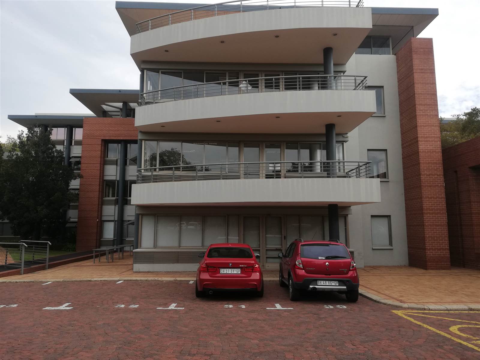 1089  m² Commercial space in Woodmead photo number 1