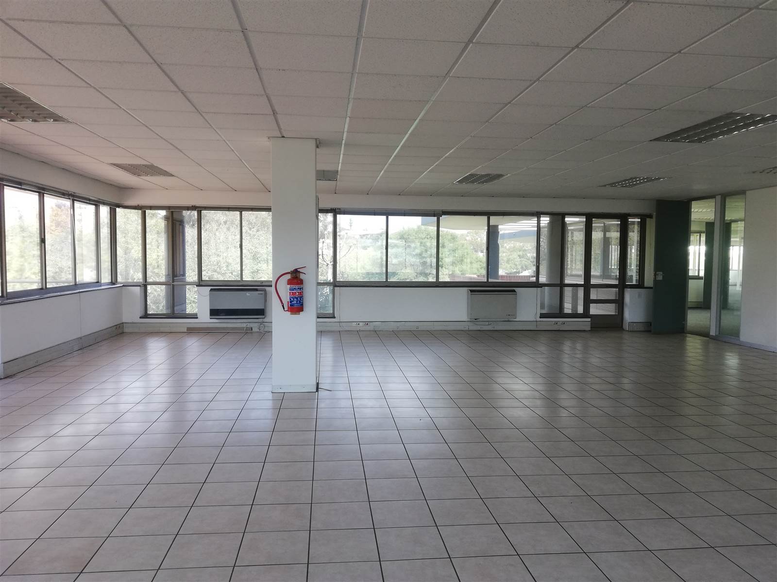 1089  m² Commercial space in Woodmead photo number 17