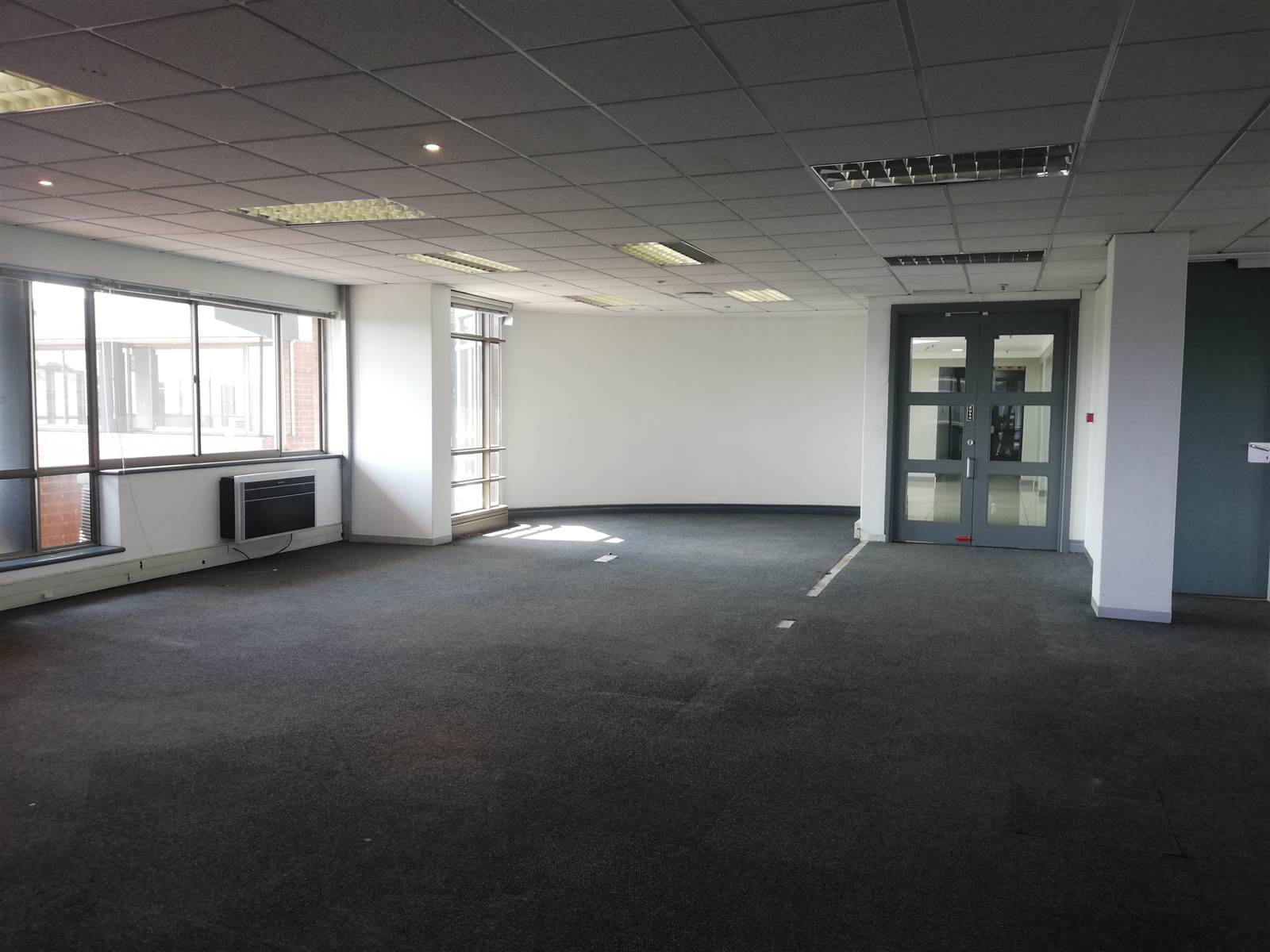 1089  m² Commercial space in Woodmead photo number 10