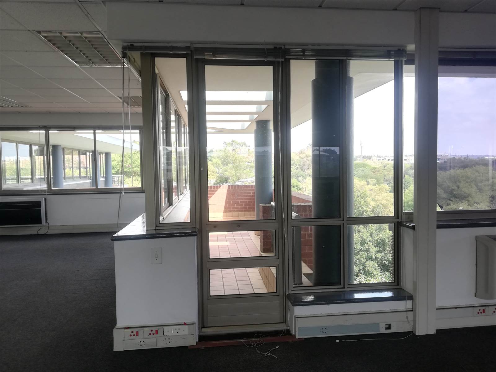1089  m² Commercial space in Woodmead photo number 12