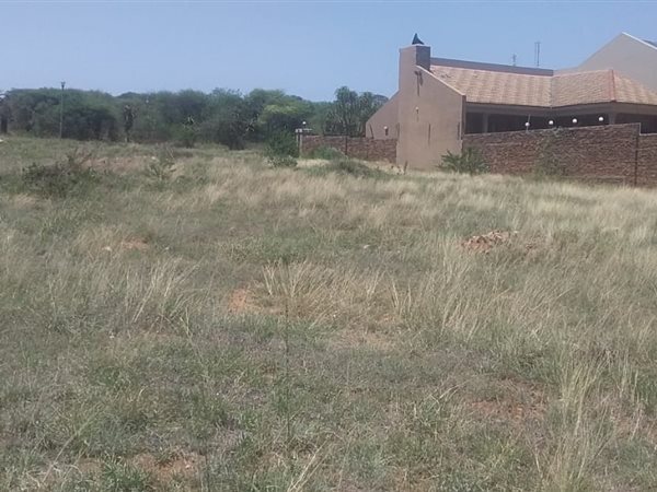 1779 m² Land available in Sterpark