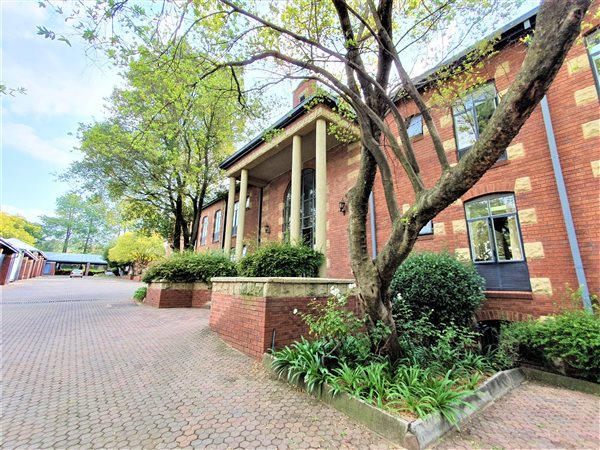 500  m² Office Space in Bryanston