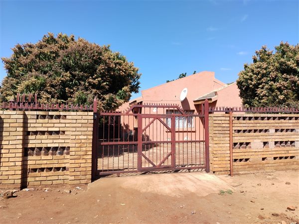3 Bedroom House 3 Bedroom House
