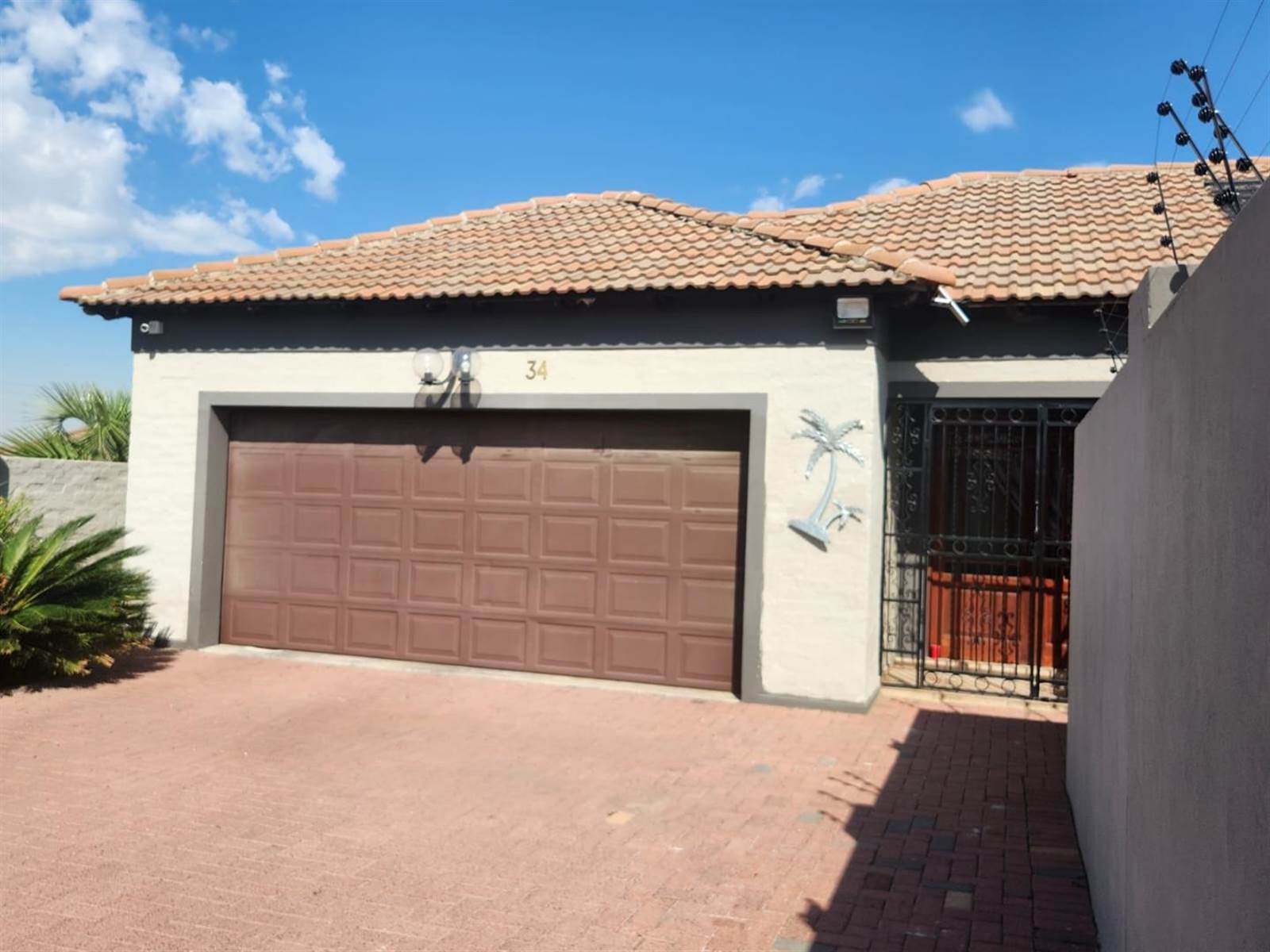 2 Bed House in Secunda Central photo number 4