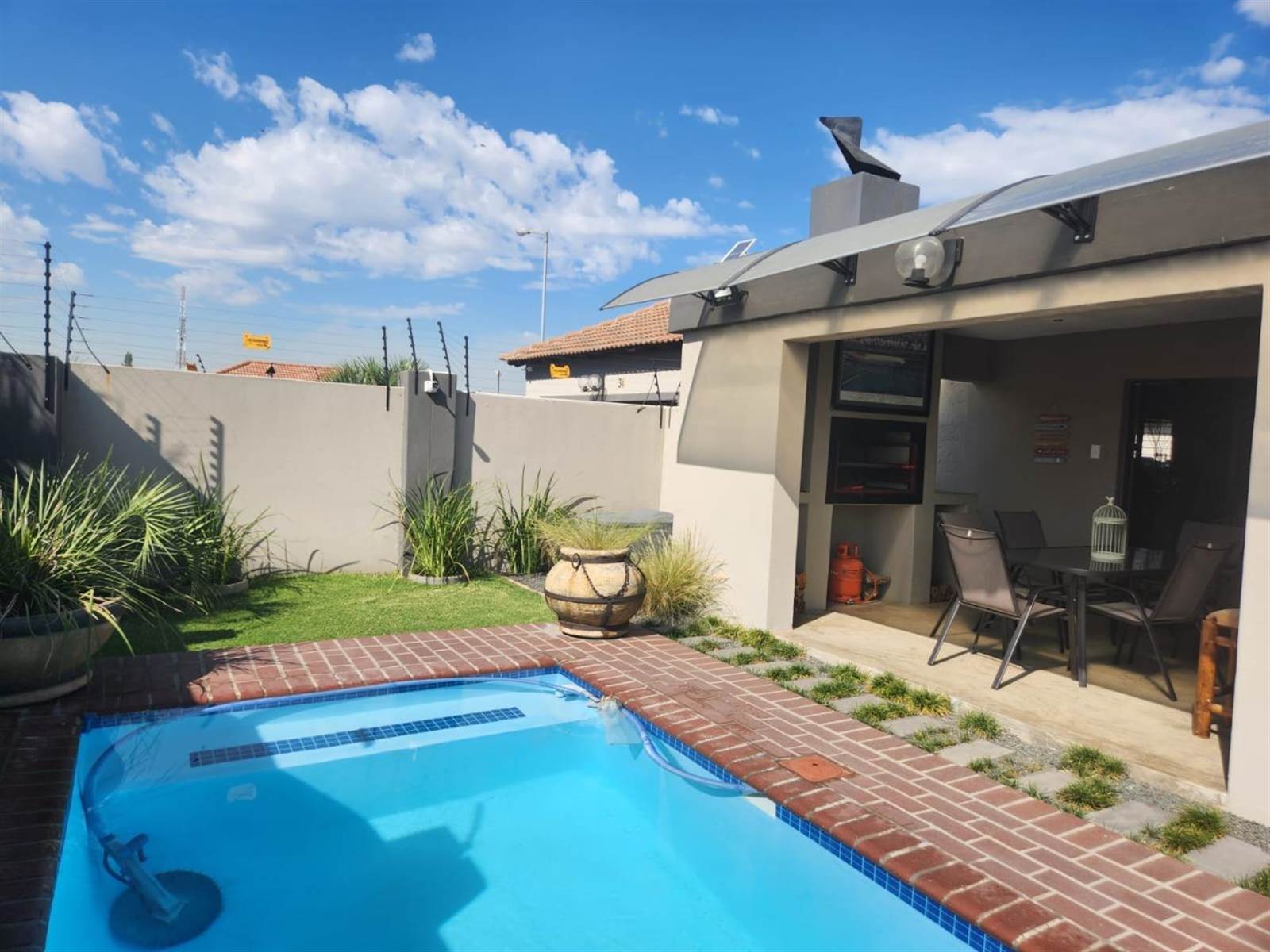 2 Bed House in Secunda Central photo number 6