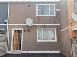 2 Bed Townhouse in Whetstone