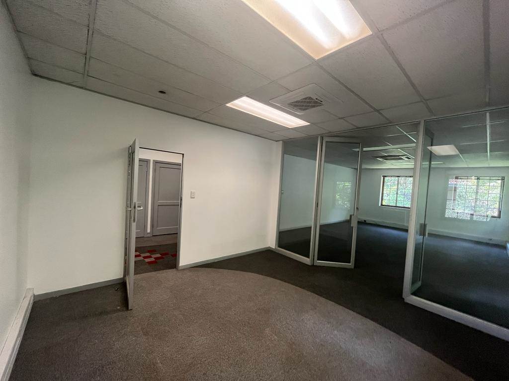 333  m² Commercial space in Parktown photo number 7