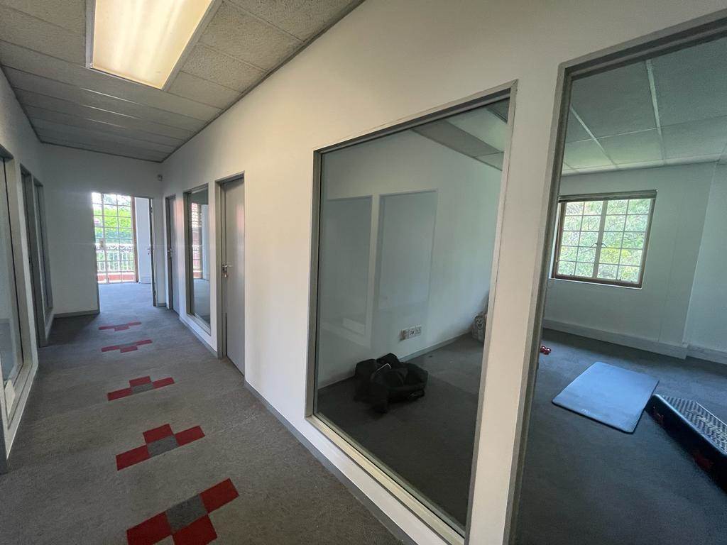 333  m² Commercial space in Parktown photo number 10