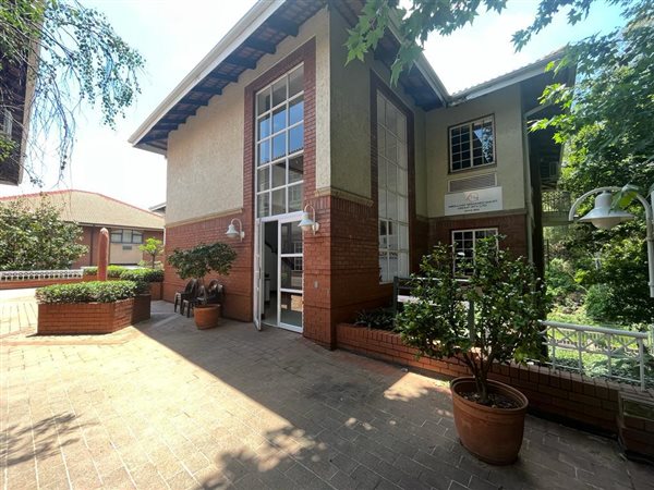 333  m² Commercial space in Parktown