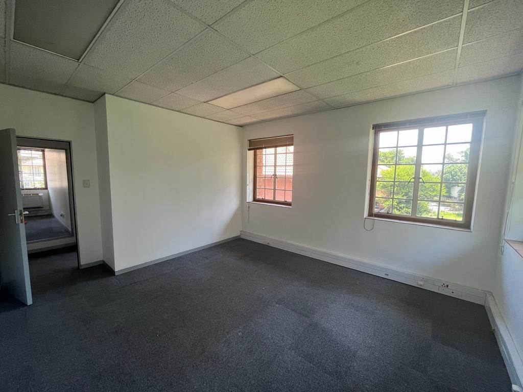 333  m² Commercial space in Parktown photo number 13