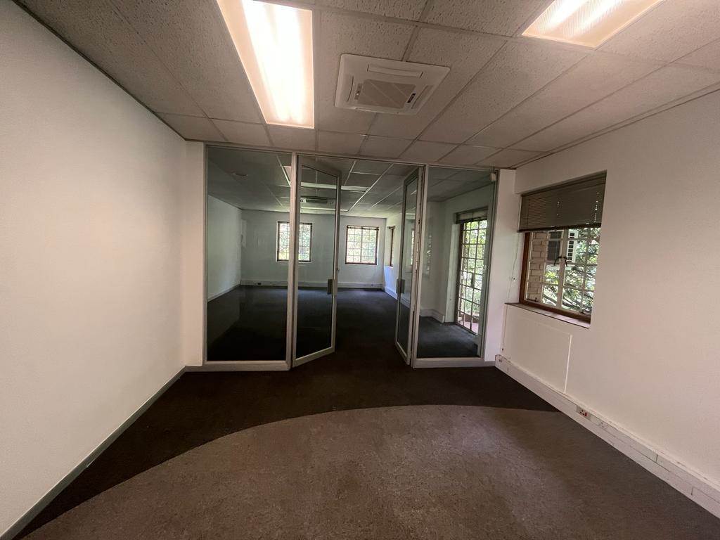 333  m² Commercial space in Parktown photo number 8