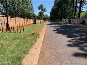2.9 ha Land available in Raslouw AH