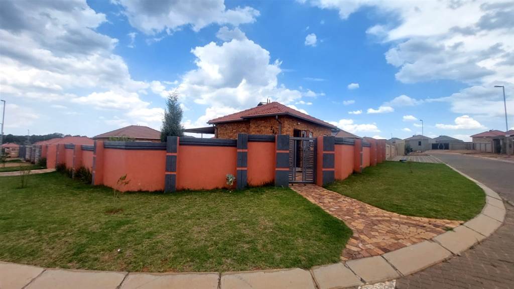 2 Bed House in Benoni CBD photo number 1