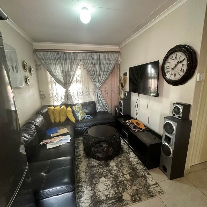 2 Bed House in Benoni CBD photo number 8