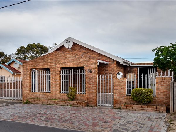 3 Bedroom House 3 Bedroom House
